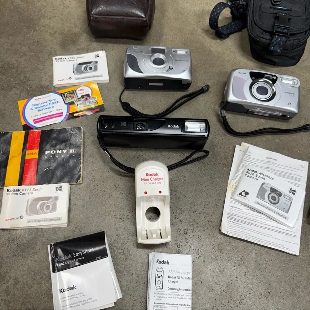 Kodak Film Camera Lot 4 Advantix 110 Point Shoot w Cases Charger Tested